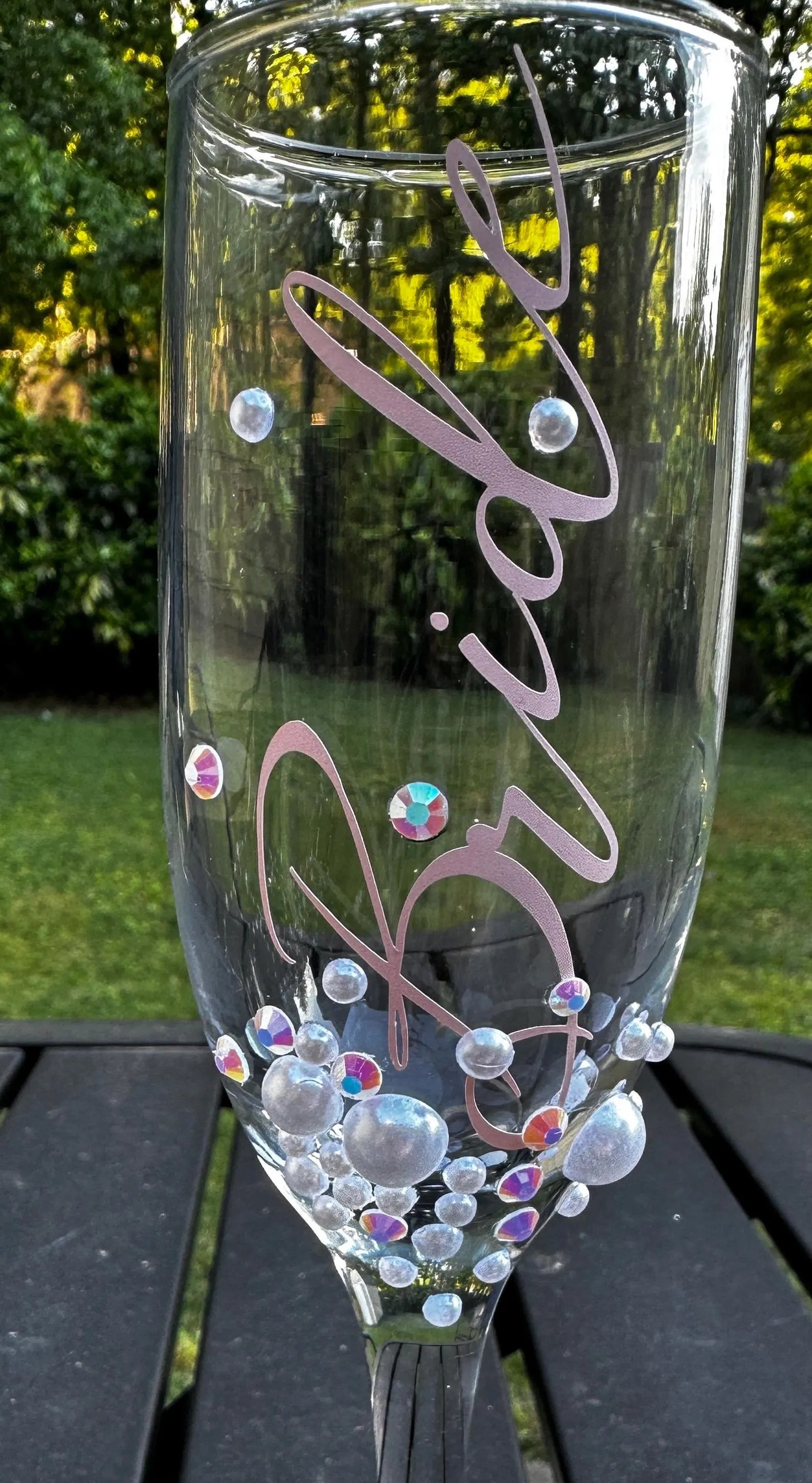 Bride Champagne Glass Custom Bride Gift Bridal Shower Personalized Engagement Flute Rhinestone Pearl Decorated Drinkware Wedding Celebration