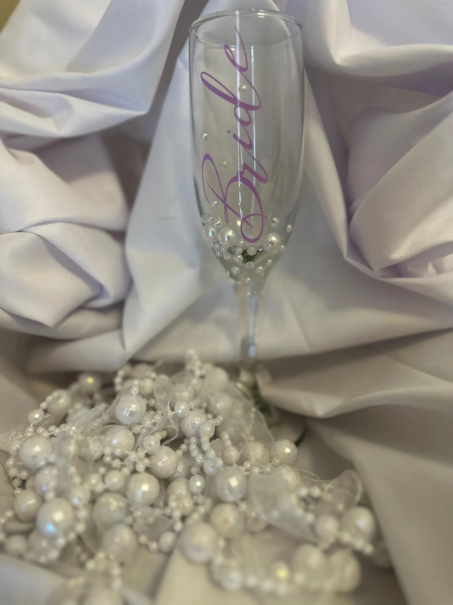 Bride Champagne Glass Custom Bride Gift Bridal Shower Personalized Engagement Flute Rhinestone Pearl Decorated Drinkware Wedding Celebration