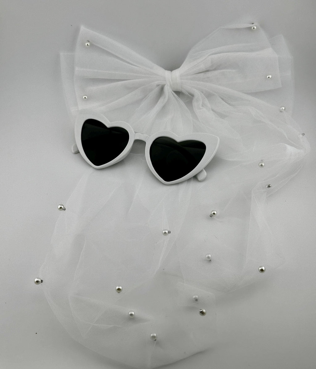 Bride Bow Veil and Sunglasses Heart Shaped Eyewear Bundle Bridal Shower Veil Accessory Set Bachelorette Party Bride Sunglasses Future Mrs