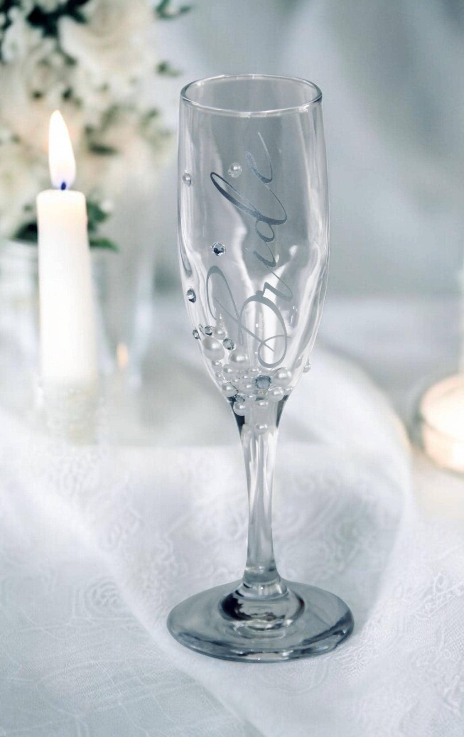 Bride Champagne Glass Custom Bride Gift Bridal Shower Personalized Engagement Flute Rhinestone Pearl Decorated Drinkware Wedding Celebration