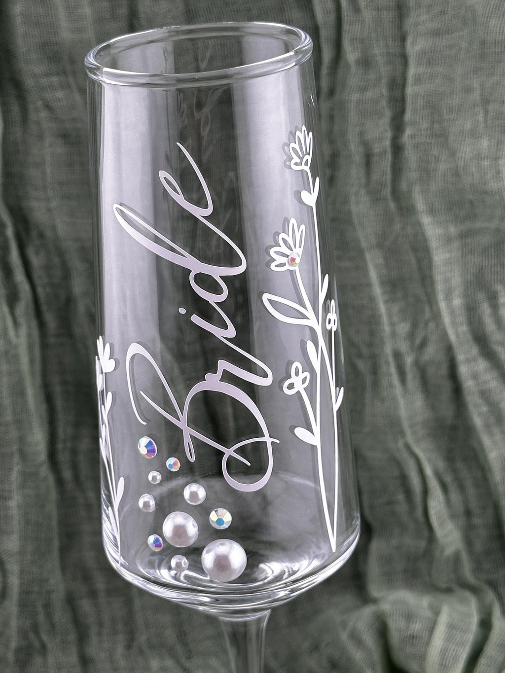 Wildflower Bride Champagne Flute Botanical Bride Glass Wedding Toasting Stemware Pearl Rhinestone Crystal Goblet Garden Wedding Gift Bridal