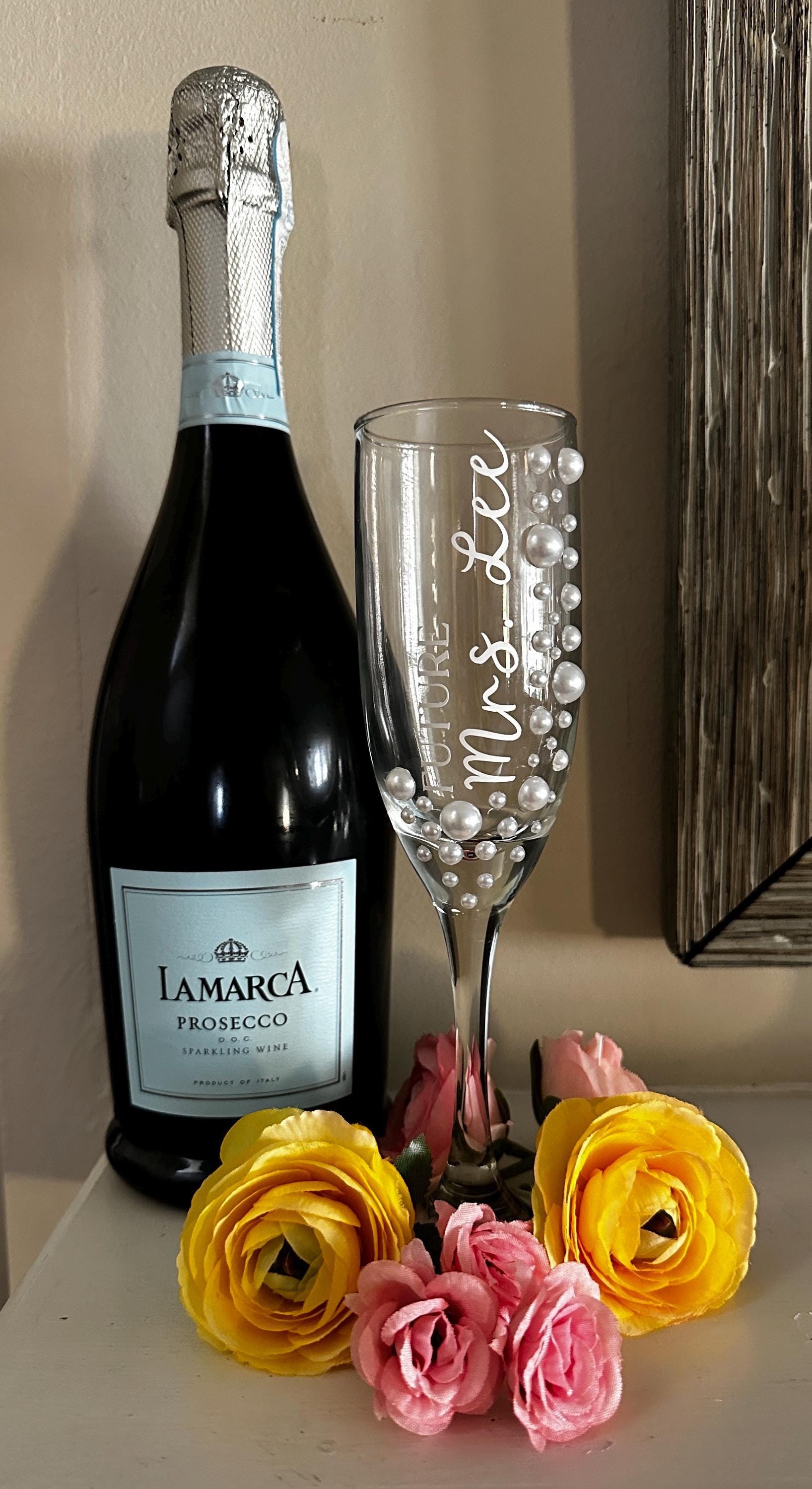 Future Mrs Flute Pearl Champagne Glass Wedding Engagement Party Bride Shower Gift Personalized Custom Bridal to Be Toast Celebration