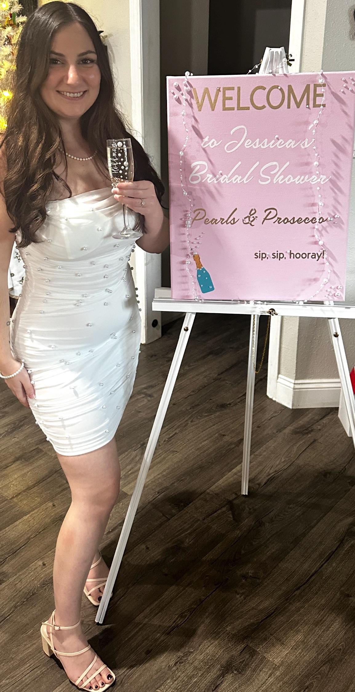 Future Mrs Flute Pearl Champagne Glass Wedding Engagement Party Bride Shower Gift Personalized Custom Bridal to Be Toast Celebration
