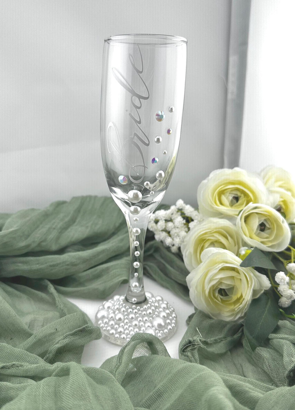 Bride Champagne Flute Personalized Stemware Wedding Glass Custom Name Bridal Shower Gift Keepsake Pearl Embellished Goblet Celebration